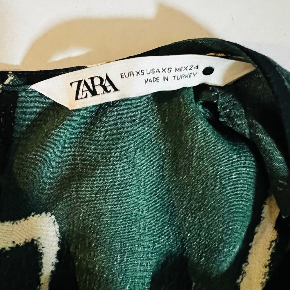 Zara Frida Abstract Print Side Belted Dress Size XS Green Cream - Picture 5 of 8